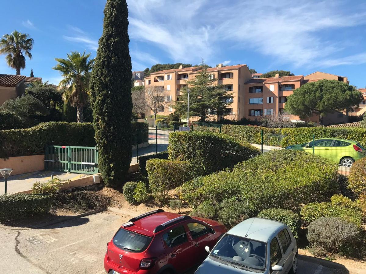 T2 Proche Plage Carqueiranne Exterior photo